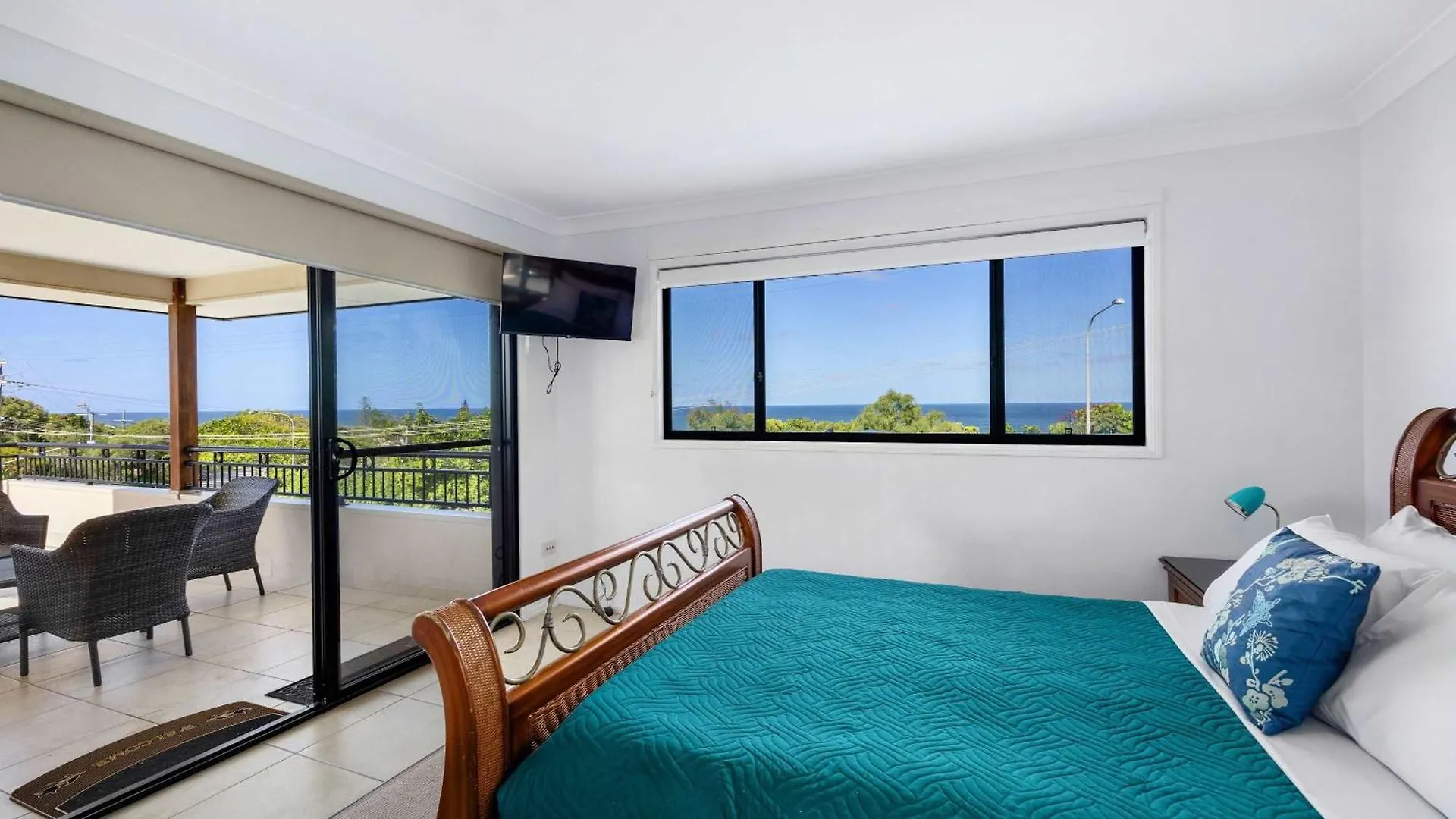 Holiday home 5Br Coastal Escape Walk To Peregian Beach